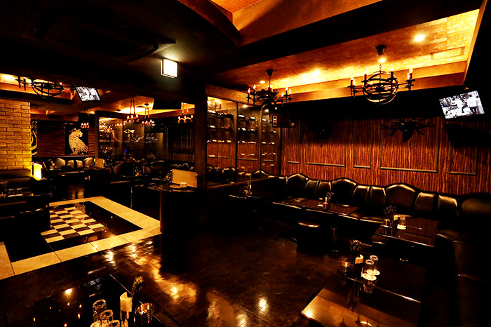 Luminous 店内